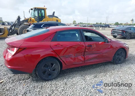 2023 Hyundai Elantra Sel z USA, uszkodzony, nr VIN KMHLM4AG4PU435977